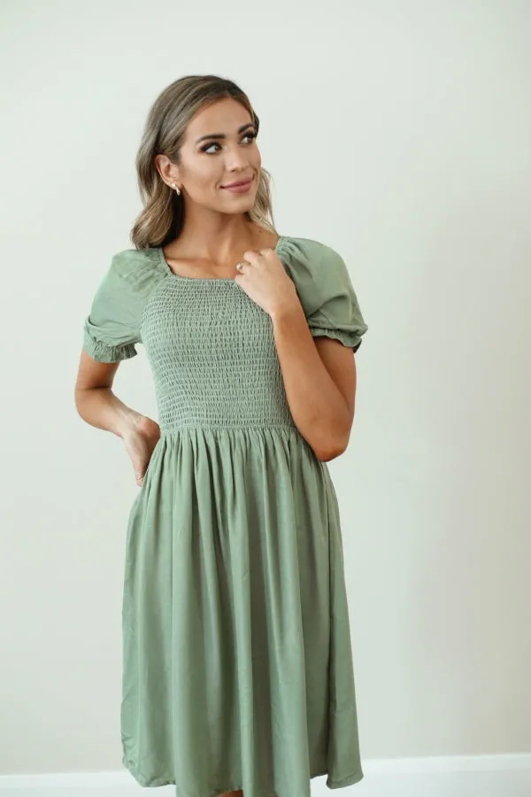 Annalise Smocked Dress in Light Green