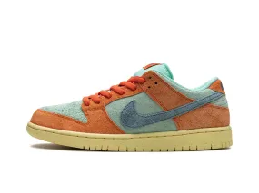 Nike SB Dunk Low "Orange Emerald Rise"